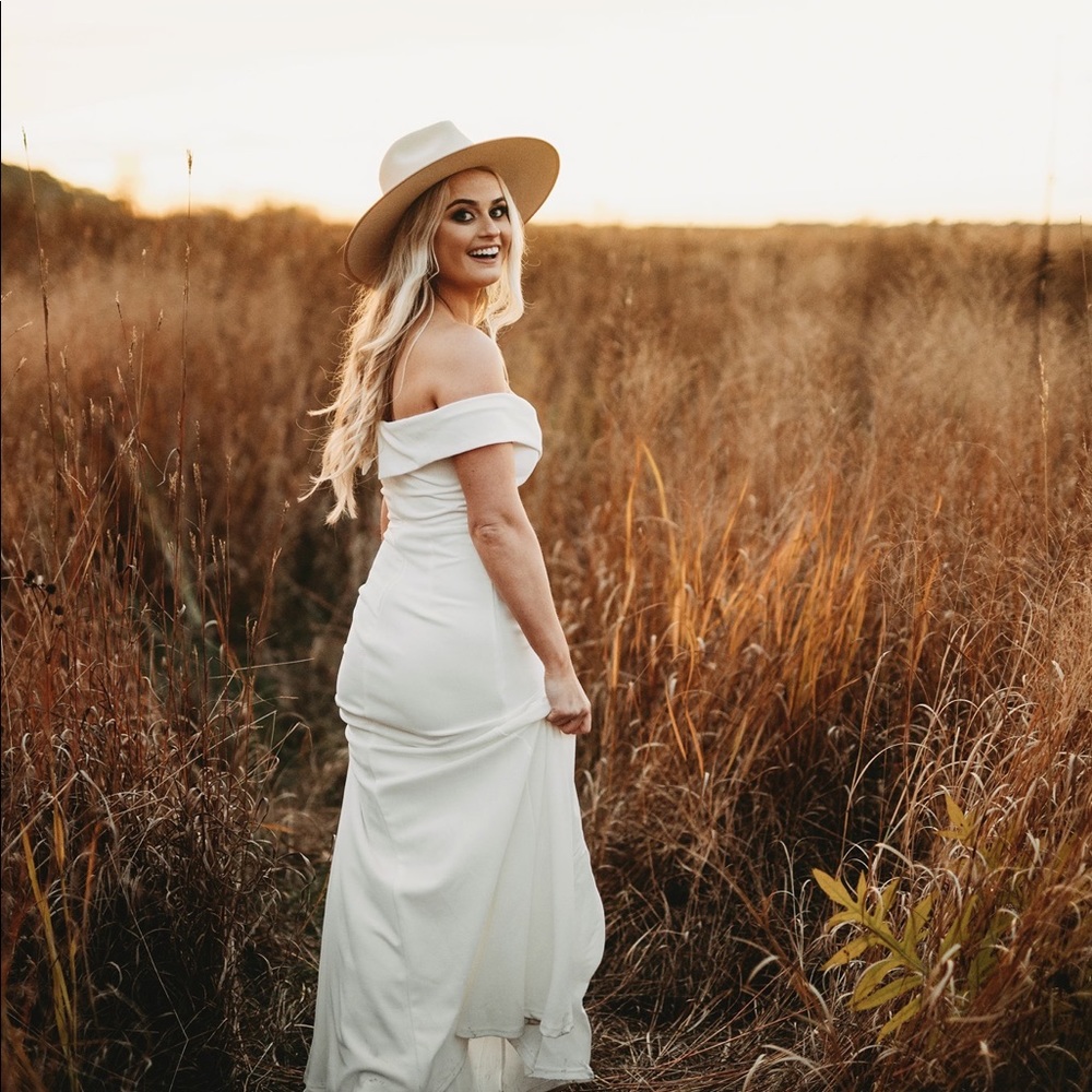 Lulus white wedding/bridesmaid dress - Picture 5 of 5